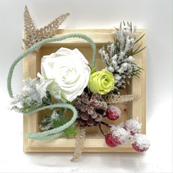 Composition Florale Décorative de Noël - Etoile Blanc