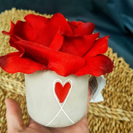 Composition florale décorative pièce unique cœur rouge - Solène - 16 cm