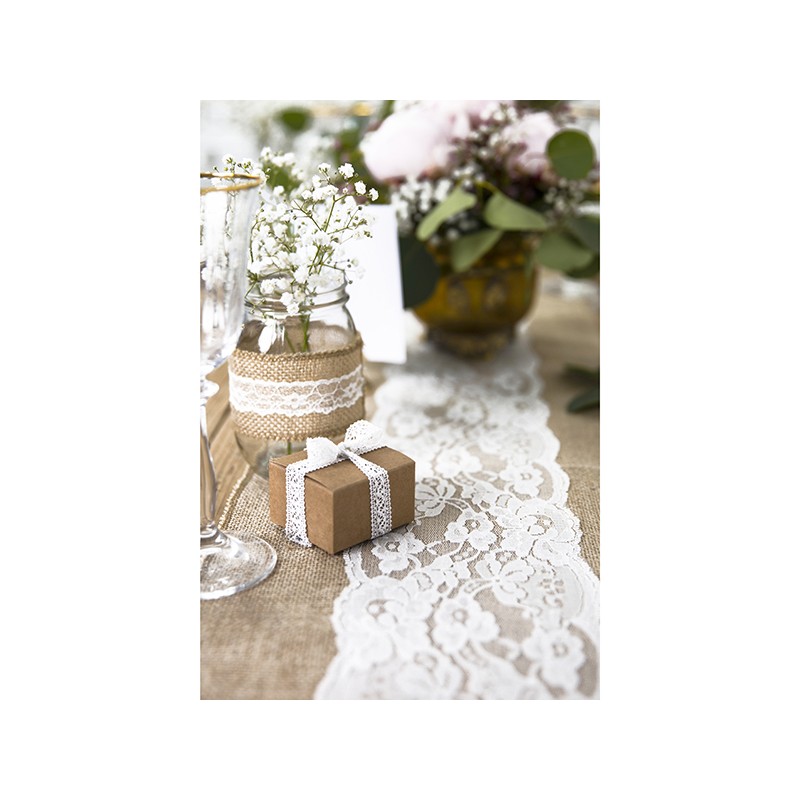 Chemin de table en toile de jute et dentelle 28 cm x 2,75 m