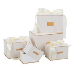 Boîte rectangulaire crème avec nœud en satin lot de 5  grossiste en boîtes cadeau gigognes