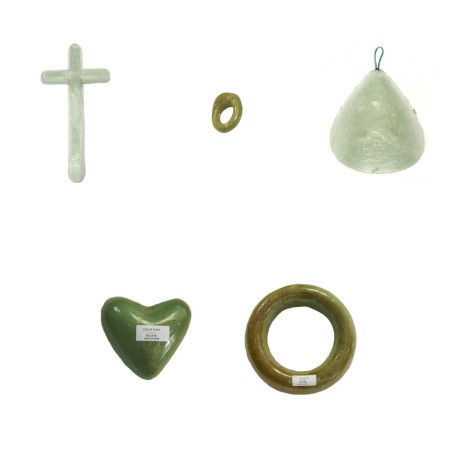 Croix, couronnes et devants de tombe en mousse pour pièces de deuil – grossiste en mousse pour pompes funèbres