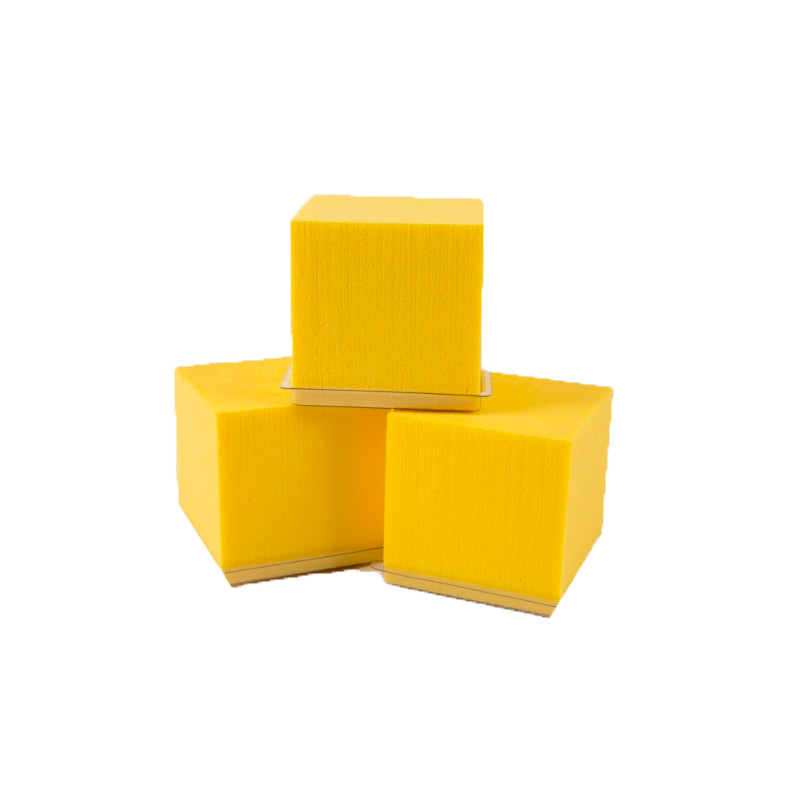 Mousse Cube Jaune avec Base Plastique 10cm 3 pièces - Oasis Rainbow