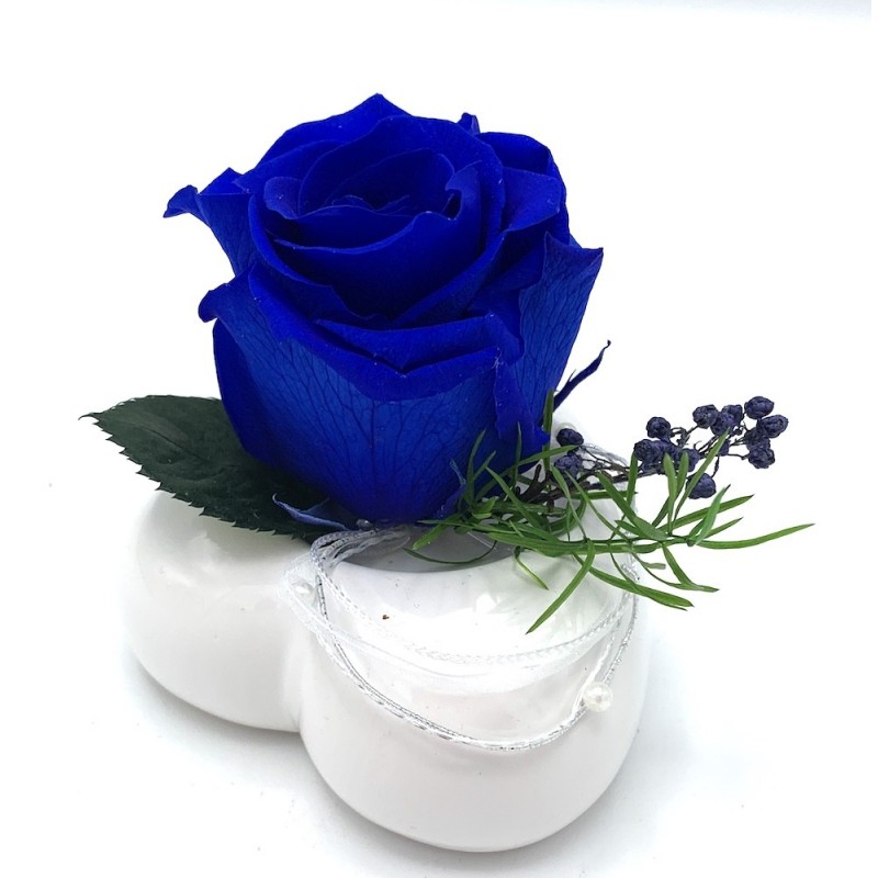 *** Composition florale décorative - Socle coeur - Passion - Bleu roi ∅8,5